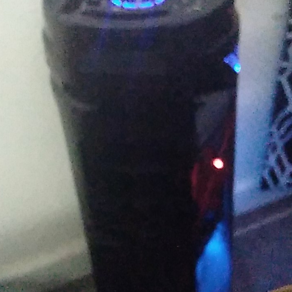 Wireless Bluetooth speaker - Picture 3 of 3